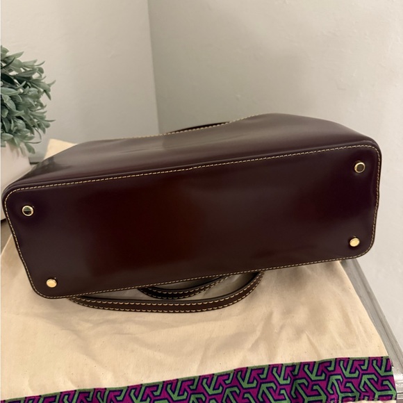 Tory Burch Britten Top Handle Patent Leather
Claret Red - Picture 5 of 8